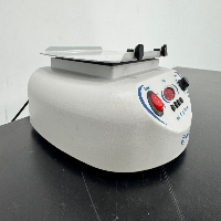 Fisher Scientific Platform Shaker image 0